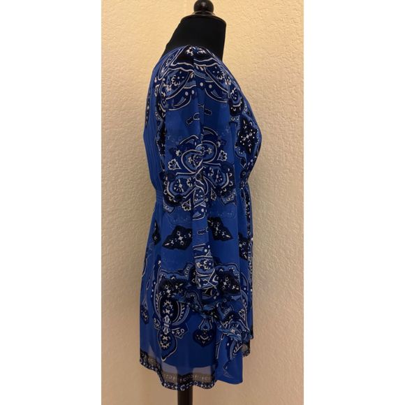 INC Blue Studded Print Batwing Sleeves Nylon Top Sz M - Picture 8 of 15
